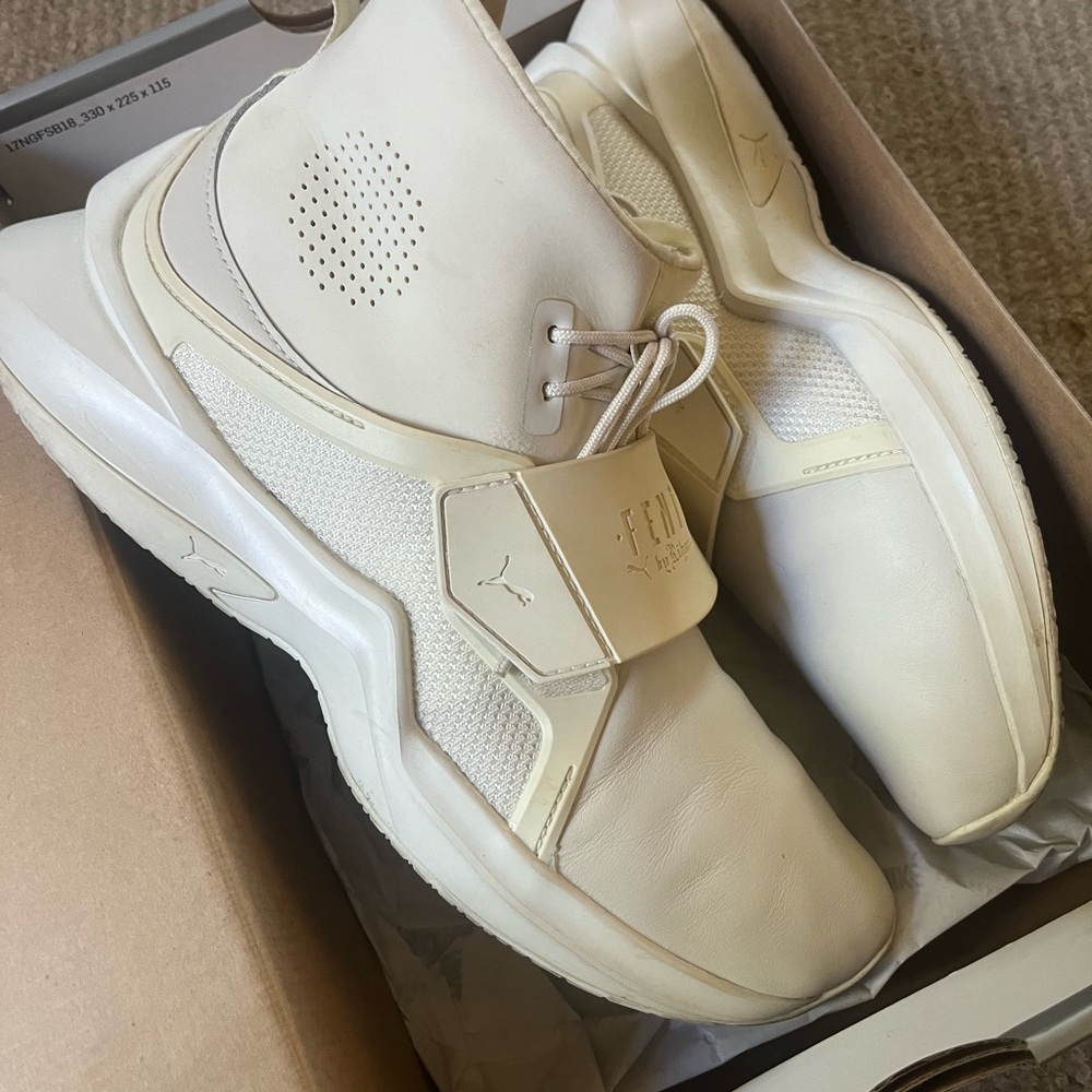 Puma Cream/Off-White Rihanna Fenty Sneakers